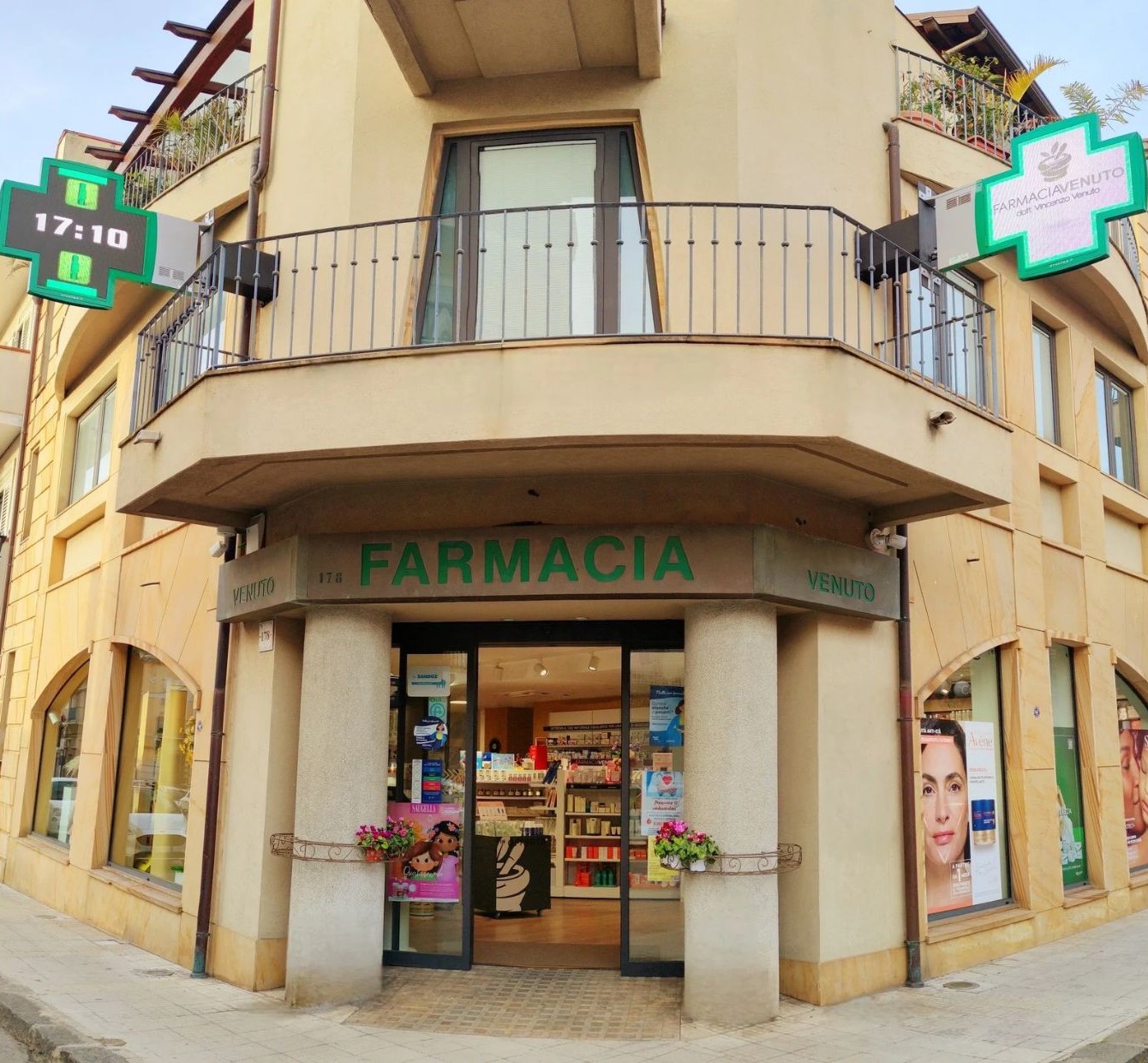 Interni Farmacia Venuto